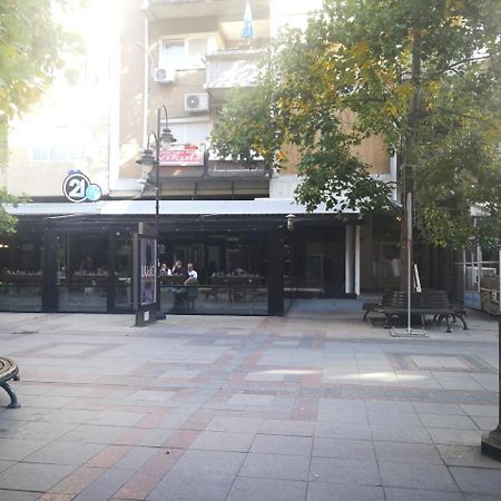 Brick Apartment On Macedonia Pedestrian Street 스코페 외부 사진