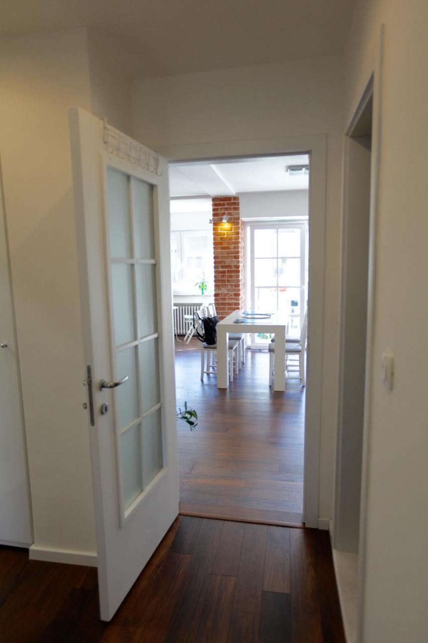 Brick Apartment On Macedonia Pedestrian Street 스코페 외부 사진