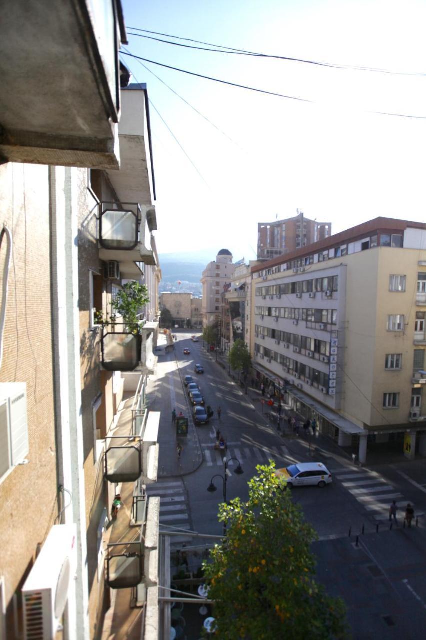 Brick Apartment On Macedonia Pedestrian Street 스코페 외부 사진